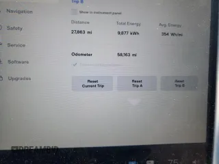 2016 Tesla Model X 70D z VIN 5YJXCAE27GF006668, wystawiony jako Copart lot #59637595 z przebiegiem 58 163 mil mil oraz Czysty tytuł • Clean title. Historia ofert i sprzedaży dostępna na DreamBid. Obrazek 9.
