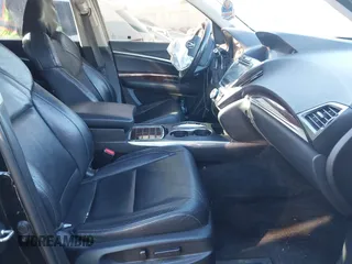 2018 Acura MDX with VIN 5J8YD3H31JL008083, listed as a IAAI auction lot 41386666 with 147,637 mi miles and . Bid and sale history available at carsss.com. Image 5.