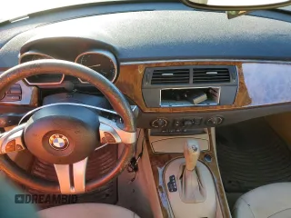 2005 BMW Z4 2.5i with VIN 4USBT33585LS54029, listed as a Copart auction lot 86951144 with 114,583 mi miles and Salvage Title. Bid and sale history available at carsss.com. Image 8.
