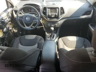 2018 Jeep Cherokee Latitude Tech Connect z VIN 1C4PJLCB5JD544112, wystawiony jako Copart lot #61896675 z przebiegiem 88 759 mil mil oraz Szkoda całkowita • Salvage title. Historia ofert i sprzedaży dostępna na DreamBid. Obrazek 8.