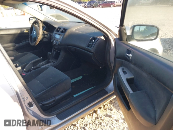 2005 Honda Accord EX with VIN 1HGCM56725A167160, listed as a IAAI auction lot 42036747 with 235,647 mi miles and . Bid and sale history available at DreamBid. Image 5.