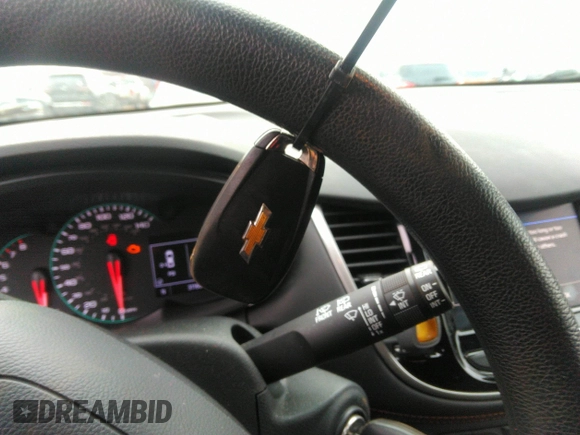 2021 Chevrolet Trax LS z VIN KL7CJKSB0MB322634, wystawiony jako IAAI lot #41705778 z przebiegiem 31 166 mil mil oraz . Historia ofert i sprzedaży dostępna na DreamBid. Obrazek 11.