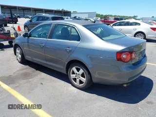 2009 Volkswagen Jetta SE с VIN 3VWRM71K39M176102, выставлен на аукционе IAAI как лот 42308971 с пробегом 208 680 миль миль и . История ставок и продаж доступна на DreamBid. Изображение 3.