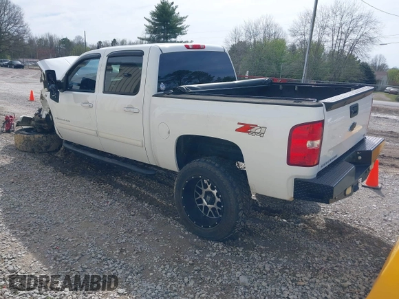 2009 Chevrolet Silverado 1500 LTZ with VIN 3GCEK33M19G162955, listed as a IAAI auction lot 41851348 with 203,553 mi miles and . Bid and sale history available at DreamBid. Image 3.