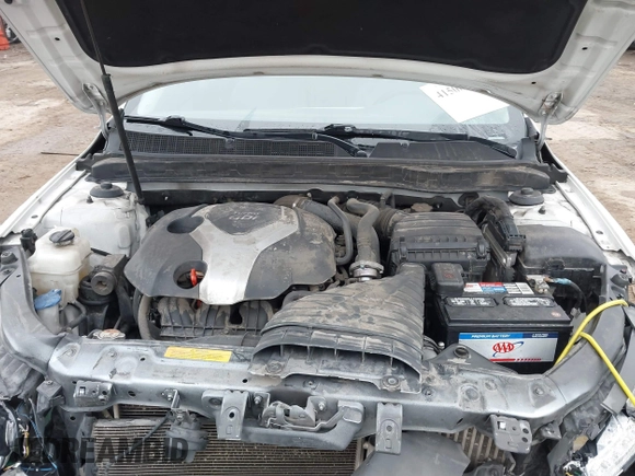 2015 Kia Optima SX Turbo with VIN 5XXGR4A67FG443719, listed as a IAAI auction lot 41500807 with 235,512 mi miles. Bid and sale history available at carsss.com. Image 10.