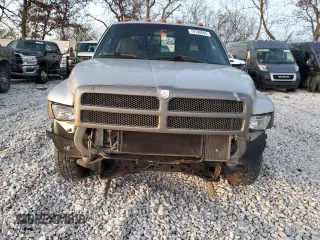 2000 Dodge Ram 3500 with VIN 1B7MC33W5YJ150623, listed as a Copart auction lot 79188684 with 243,752 mi miles and Non Repairable. Bid and sale history available at carsss.com. Image 5.