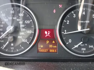 2008 BMW 3 Series 328i с VIN WBAWB33578P132461, выставлен на аукционе IAAI как лот 42608515 с пробегом 105 527 миль миль и . История ставок и продаж доступна на DreamBid. Изображение 7.