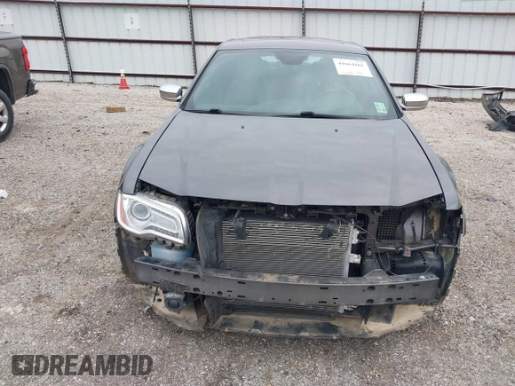 2014 Chrysler 300 with VIN 2C3CCAET3EH280310, listed as a IAAI auction lot 41664105 with 92,316 mi miles. Bid and sale history available at carsss.com. Image 13.