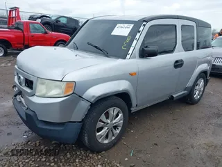 2010 Honda Element EX with VIN 5J6YH2H7XAL001627, listed as a IAAI auction lot 41961495 with 280,088 mi miles and . Bid and sale history available at DreamBid. Image 2.