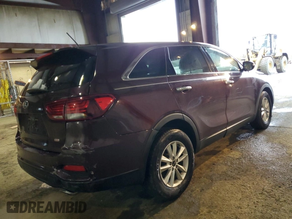 2019 Kia Sorento LX z VIN 5XYPG4A37KG575753, wystawiony jako Copart lot #44988355 z przebiegiem 55 933 mil mil oraz Szkoda całkowita • Salvage title. Historia ofert i sprzedaży dostępna na DreamBid. Obrazek 3.