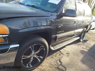 2003 GMC Yukon XL SLT with VIN 3GKFK16Z53G212509, listed as a IAAI auction lot 41858435 with 191,345 mi miles. Bid and sale history available at carsss.com. Image 6.