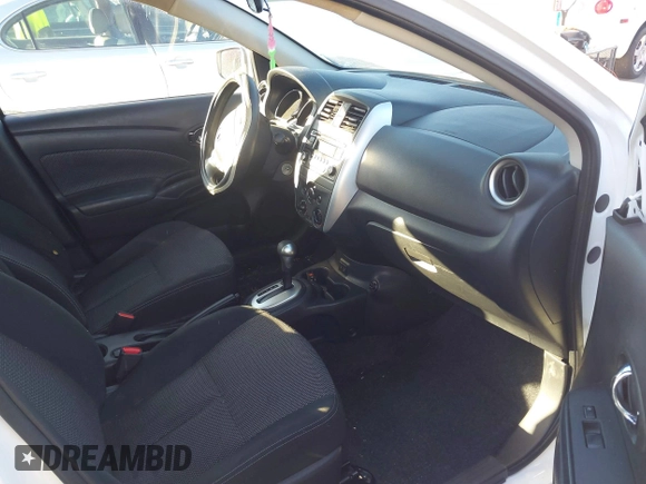 2017 Nissan Versa S Plus z VIN 3N1CN7AP6HL898849, wystawiony jako IAAI lot #41501925 z przebiegiem 132 440 mil mil oraz . Historia ofert i sprzedaży dostępna na DreamBid. Obrazek 5.