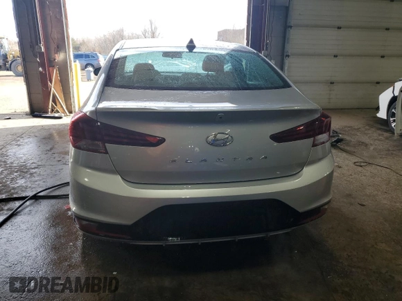 2020 Hyundai Elantra SEL z VIN 5NPD84LFXLH562366, wystawiony jako Copart lot #49205905 z przebiegiem 77 346 mil mil oraz Szkoda całkowita • Salvage title. Historia ofert i sprzedaży dostępna na DreamBid. Obrazek 6.