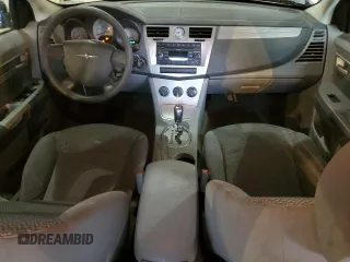 2008 Chrysler Sebring LX z VIN 1C3LC46J78N197778, wystawiony jako Copart lot #56475565 z przebiegiem 65 369 mil mil oraz Tytuł czysty. Historia ofert i sprzedaży dostępna na DreamBid. Obrazek 8.