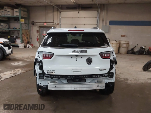 2022 Jeep Compass Latitude with VIN 3C4NJDBB9NT147839, listed as a IAAI auction lot 41620597 with 26,350 mi miles and . Bid and sale history available at DreamBid. Image 17.