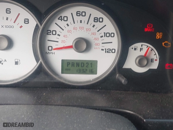 2006 Ford Escape XLT with VIN 1FMYU93126KC04632, listed as a IAAI auction lot 41912068 with 133,216 mi miles. Bid and sale history available at carsss.com. Image 7.