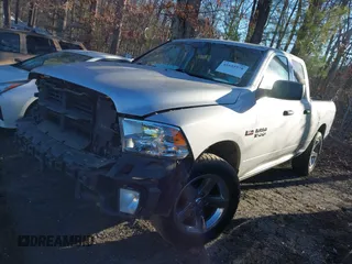 2018 Ram 1500 Tradesman z VIN 1C6RR7FT5JS186896, wystawiony jako IAAI lot #41645578 z przebiegiem 77 869 mil mil oraz . Historia ofert i sprzedaży dostępna na DreamBid. Obrazek 22.