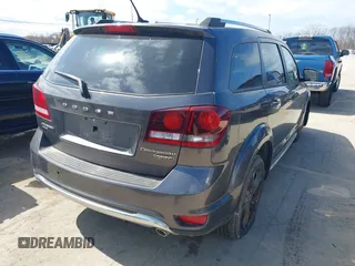 2015 Dodge Journey Crossroad with VIN 3C4PDDGG1FT675803, listed as a IAAI auction lot 41864112 with 97,842 mi miles. Bid and sale history available at carsss.com. Image 4.