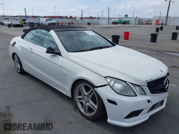 2012 Mercedes-Benz E 350 with VIN WDDKK5KF3CF164187, listed as a IAAI auction lot 42128731 with 111,693 mi miles and . Bid and sale history available at DreamBid. Image 1.