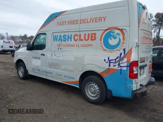 2017 Nissan NV Cargo SV z VIN 1N6BF0LY1HN803470, wystawiony jako IAAI lot #41729980 z przebiegiem 93 919 mil mil oraz . Historia ofert i sprzedaży dostępna na DreamBid. Obrazek 14.