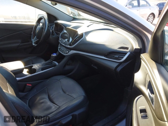 2018 Chevrolet Volt LT with VIN 1G1RC6S56JU154290, listed as a IAAI auction lot 41755985 with 103,974 mi miles. Bid and sale history available at carsss.com. Image 5.