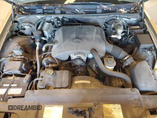 2000 Ford Crown Victoria LX z VIN 2FAFP74WXYX116130, wystawiony jako Copart lot #79441204 z przebiegiem 128 133 mil mil oraz Szkoda całkowita • Salvage title. Historia ofert i sprzedaży dostępna na DreamBid. Obrazek 11.