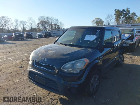 2012 Kia Soul with VIN KNDJT2A5XC7477841, listed as a IAAI auction lot 41882250 with 175,236 mi miles. Bid and sale history available at carsss.com. Image 16.