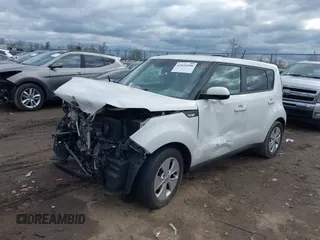 2014 Kia Soul with VIN KNDJN2A27E7010962, listed as a IAAI auction lot 42024098 with 97,370 mi miles. Bid and sale history available at carsss.com. Image 18.