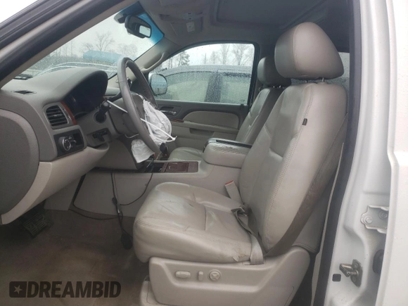 2012 Chevrolet Tahoe LTZ z VIN 1GNSCCE01CR111691, wystawiony jako Copart lot #42318045 z przebiegiem 192 622 mil mil oraz Szkoda całkowita • Salvage title. Historia ofert i sprzedaży dostępna na DreamBid. Obrazek 7.