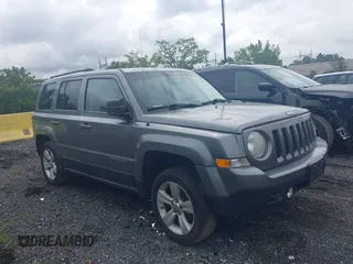 2011 Jeep Patriot Latitude z VIN 1J4NF1GB5BD244167, wystawiony jako IAAI lot #42314305 z przebiegiem 135 966 mil mil oraz . Historia ofert i sprzedaży dostępna na DreamBid. Obrazek 1.