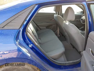 2023 Hyundai Elantra SEL z VIN 5NPLM4AG4PH093588, wystawiony jako IAAI lot #41301617 z przebiegiem 40 322 mil mil oraz . Historia ofert i sprzedaży dostępna na DreamBid. Obrazek 8.