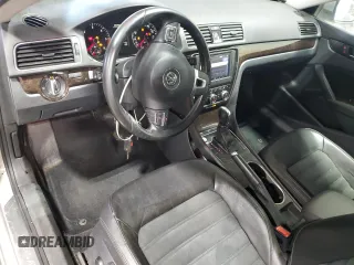 2014 Volkswagen Passat SEL Premium z VIN 1VWCN7A37EC048162, wystawiony jako Copart lot #55351735 z przebiegiem 110 549 mil mil oraz Czysty tytuł • Clean title. Historia ofert i sprzedaży dostępna na DreamBid. Obrazek 8.