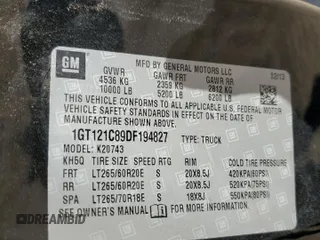 2013 GMC Sierra 2500HD SLT z VIN 1GT121C89DF194827, wystawiony jako Copart lot #57118415 z przebiegiem 104 669 mil mil oraz Szkoda całkowita • Salvage title. Historia ofert i sprzedaży dostępna na DreamBid. Obrazek 12.