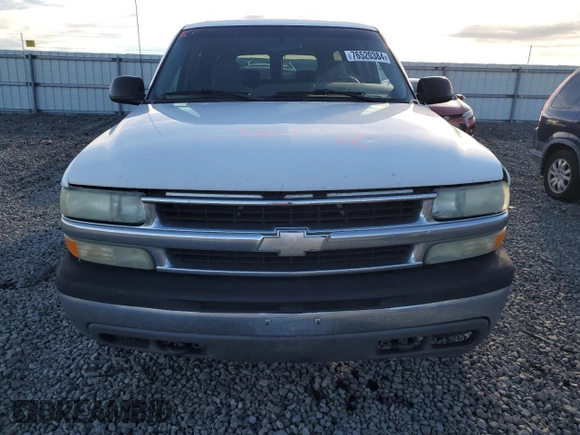 2003 Chevrolet Suburban LT with VIN 3GNGK26U63G257735, listed as a Copart auction lot 76520384 with 213,129 mi miles and Salvage Title. Bid and sale history available at carsss.com. Image 5.
