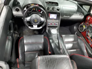 2007 Lamborghini Gallardo z VIN ZHWGU22T67LA04238, wystawiony jako Copart lot #82246994 z przebiegiem 35 956 mil mil oraz Szkody całkowita. Historia ofert i sprzedaży dostępna na DreamBid. Obrazek 8.