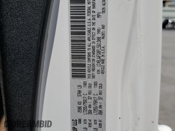2015 Jeep Wrangler Unlimited Rubicon with VIN 1C4BJWFG8FL561308, listed as a Copart auction lot 60233385 with 208,224 mi miles and Clean title. Bid and sale history available at DreamBid. Image 13.