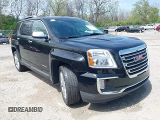 2017 GMC Terrain SLT z VIN 2GKFLUE32H6306104, wystawiony jako IAAI lot #42109603 z przebiegiem 79 963 mil mil oraz . Historia ofert i sprzedaży dostępna na DreamBid. Obrazek 1.