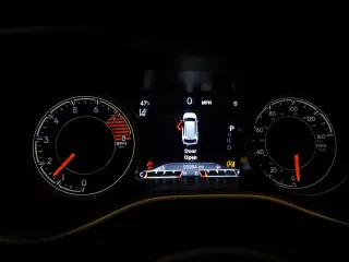 2017 Jeep Cherokee Overland с VIN 1C4PJMJS9HW620583, выставлен на аукционе Copart как лот 48708135 с пробегом 93 984 миль миль и Списание • Salvage title. История ставок и продаж доступна на DreamBid. Изображение 9.