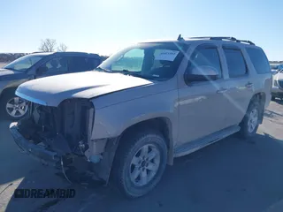 2009 GMC Yukon SLT w/4SA with VIN 1GKFK33039J117245, listed as a IAAI auction lot 41421302 with 199,864 mi miles. Bid and sale history available at carsss.com. Image 17.