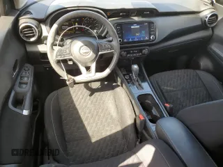 2022 Nissan Kicks SV with VIN 3N1CP5CVXNL482826, listed as a Copart auction lot 49037185 with 42,999 mi miles and Salvage Title. Bid and sale history available at carsss.com. Image 8.
