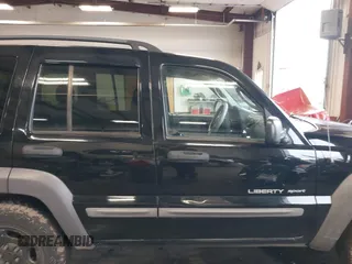 2003 Jeep Liberty Sport with VIN 1J4GL48K53W583860, listed as a IAAI auction lot 41632528 with 162,235 mi miles. Bid and sale history available at carsss.com. Image 13.