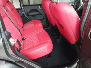 2019 Jeep Wrangler Unlimited Sahara with VIN 1C4HJXEG7KW661801, listed as a IAAI auction lot 40848731 with Not provided miles and . Bid and sale history available at DreamBid. Image 8.