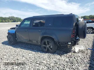 2024 Land Rover Defender X-Dynamic SE with VIN SALE2FEU1R2334322, listed as a Copart auction lot 61026585 with 6,280 mi miles and Non repairable. Bid and sale history available at DreamBid. Image 2.
