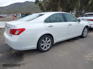 2009 Lexus ES 350 with VIN JTHBJ46G692282209, listed as a IAAI auction lot 41777865 with 157,729 mi miles. Bid and sale history available at carsss.com. Image 4.