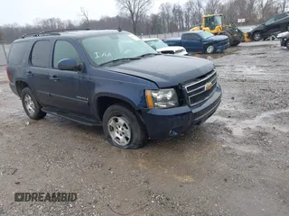 2007 Chevrolet Tahoe LT z VIN 1GNFK13007R179398, wystawiony jako IAAI lot #41057194 z przebiegiem Nie podano mil oraz . Historia ofert i sprzedaży dostępna na DreamBid. Obrazek 1.