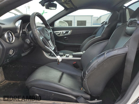 2012 Mercedes-Benz SLK 250 with VIN WDDPK4HA6CF038028, listed as a Copart auction lot 66120405 with 201,771 mi miles and Salvage title. Bid and sale history available at DreamBid. Image 7.