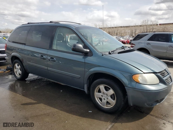 2006 Dodge Grand Caravan SXT with VIN 2D8GP44L16R918815, listed as a Copart auction lot 49897295 with 195,286 mi miles and Salvage Title. Bid and sale history available at carsss.com. Image 4.
