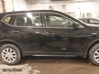 2019 Nissan Rogue SV with VIN 5N1AT2MV7KC785630, listed as a IAAI auction lot 41629871 with 136,928 mi miles. Bid and sale history available at carsss.com. Image 14.