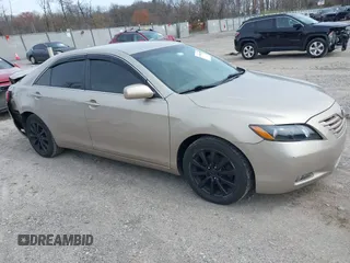 2009 Toyota Camry LE z VIN 4T1BK46K09U594299, wystawiony jako IAAI lot #41952455 z przebiegiem 188 895 mil mil oraz . Historia ofert i sprzedaży dostępna na DreamBid. Obrazek 1.