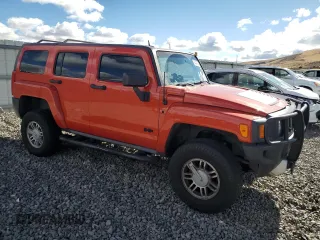 2008 Hummer H3 SUV with VIN 5GTEN13E888113513, listed as a Copart auction lot 76440684 with 0 mi miles and Salvage Title. Bid and sale history available at carsss.com. Image 4.